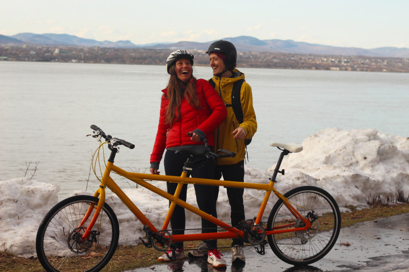 Ella et Remi destinaion commune traversee du canada a velo tandem